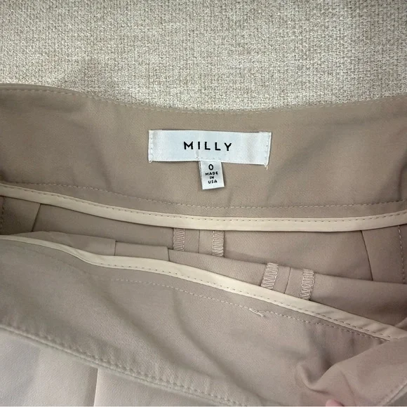 NWOT MILLY Beige Italian Cady Petal Shorts - Picture 2 of 5